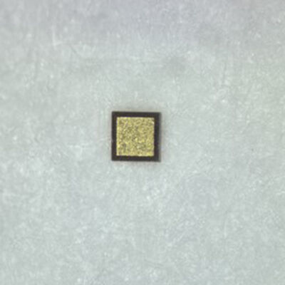 Buon prezzo Condensatore MOS a contatto ohmico privo di ossigeno 470pF 100V a basso ESR a strato singolo per scarica di raccolta di energia in linea